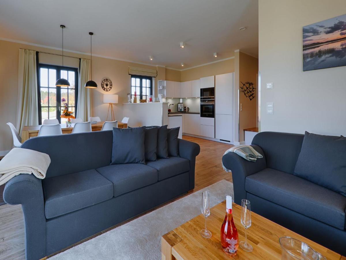 Reetland Am Meer - Luxus Reetdachvilla Mit 3 Schlafzimmern, Sauna Und Kamin F18 Dranske Exterior photo